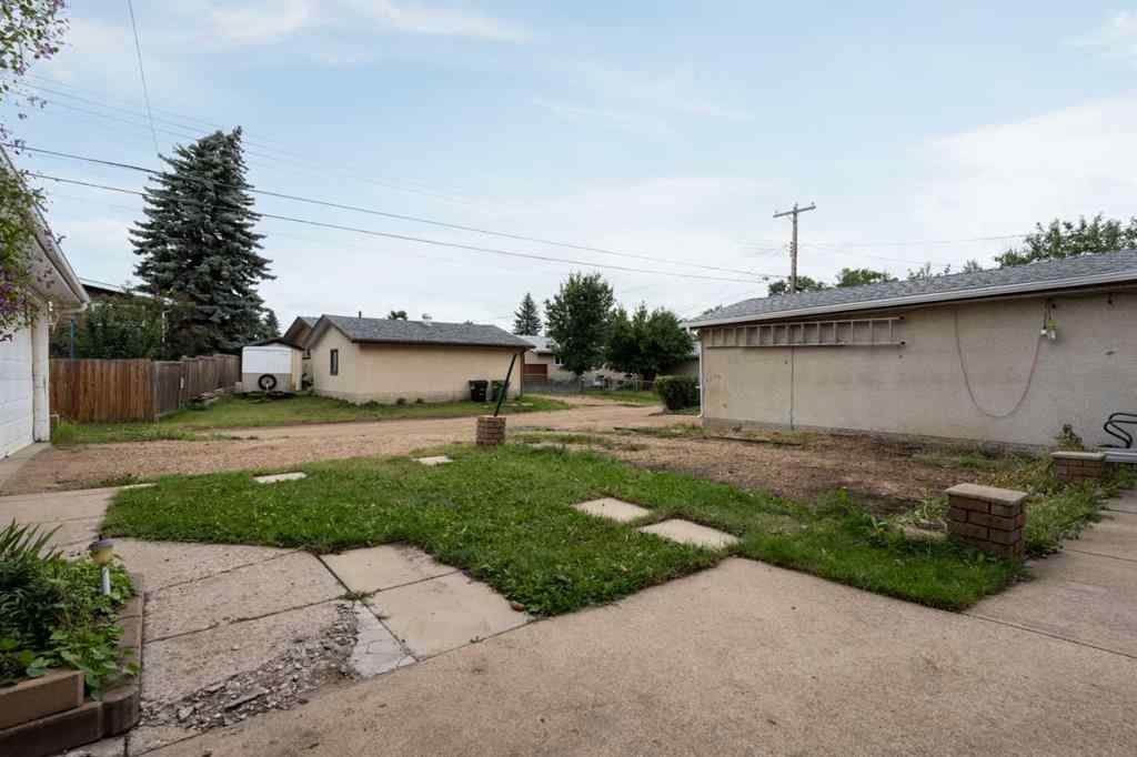 MLS® A2241644 - 6508 45 Avenue  in Westmount Camrose, Residential