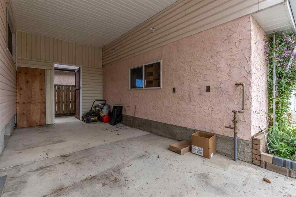 MLS® A2241644 - 6508 45 Avenue  in Westmount Camrose, Residential