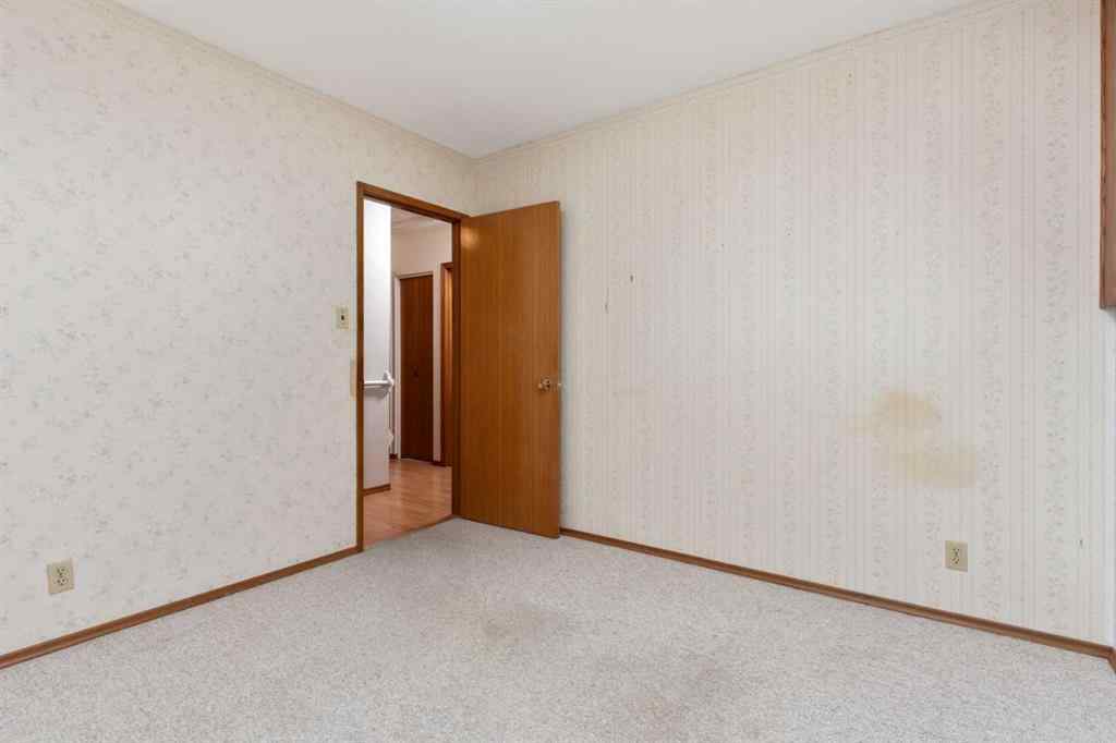 MLS® A2241644 - 6508 45 Avenue  in Westmount Camrose, Residential