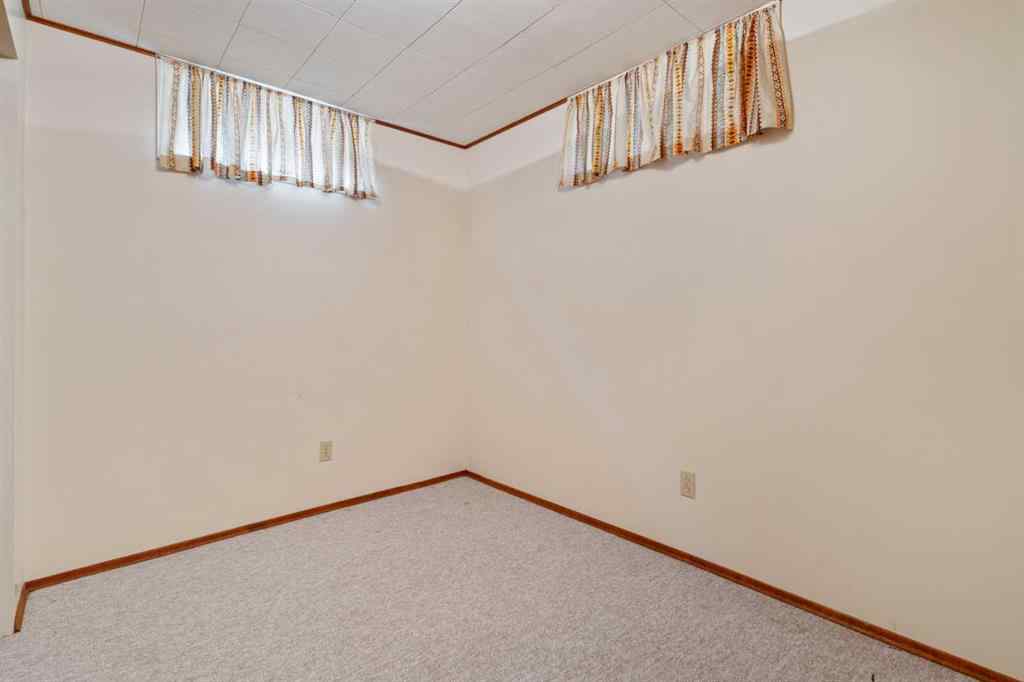 MLS® A2241644 - 6508 45 Avenue  in Westmount Camrose, Residential