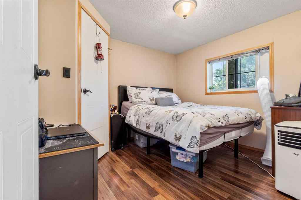 MLS® A2241658 - 254 Erin Woods Circle SE in Erin Woods Calgary, Residential