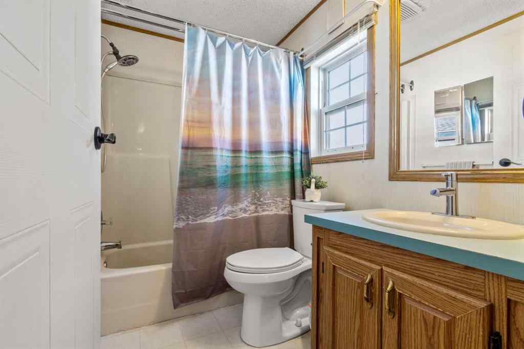 MLS® A2241658 - 254 Erin Woods Circle SE in Erin Woods Calgary, Residential