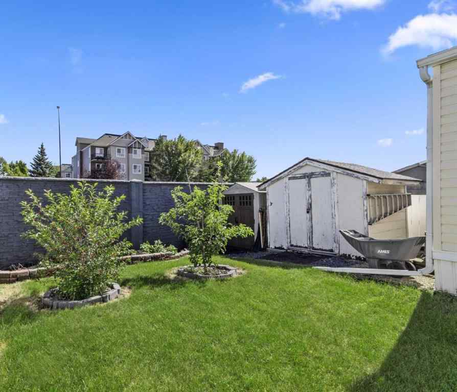 MLS® A2241658 - 254 Erin Woods Circle SE in Erin Woods Calgary, Residential