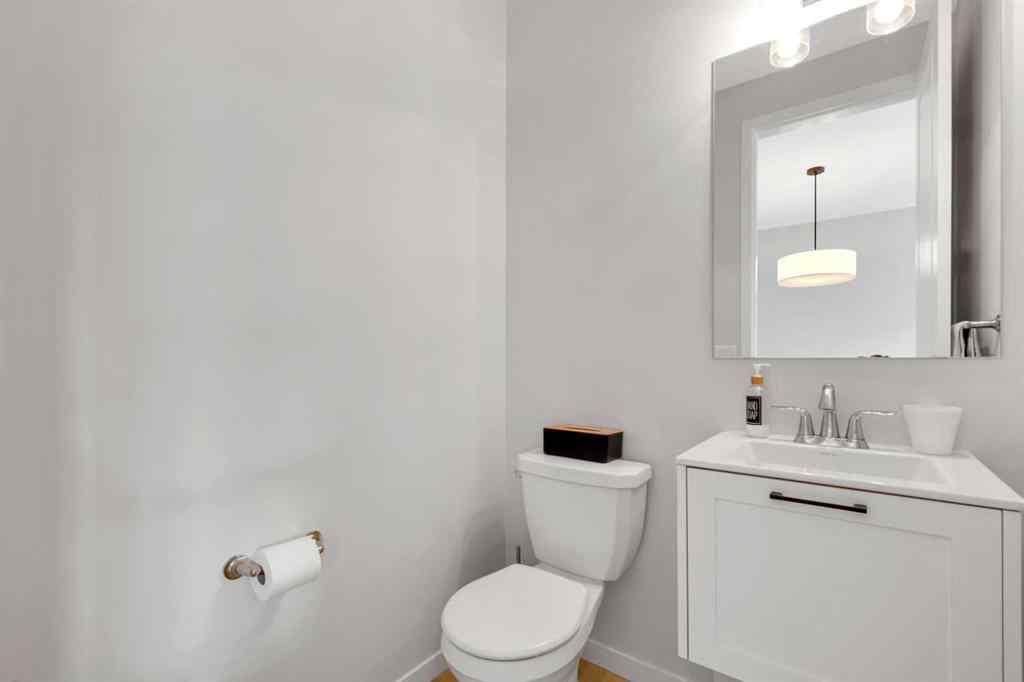 MLS® A2241667 - 222 AQUILA Drive NW in Glacier Ridge Calgary, Residential