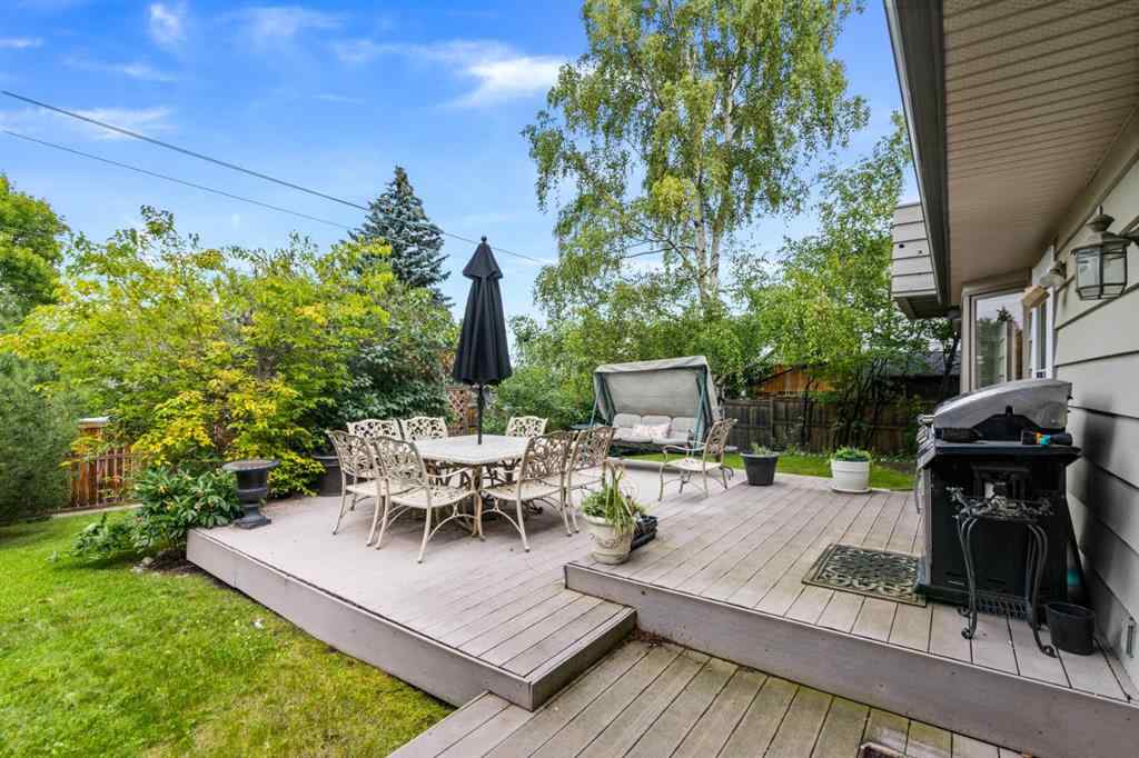 MLS® A2241673 - 2716 Palliser Drive SW in Oakridge Calgary, Residential