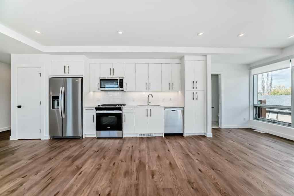 MLS® A2241700 - Unit #201 110 18A Street NW in West Hillhurst Calgary, Residential