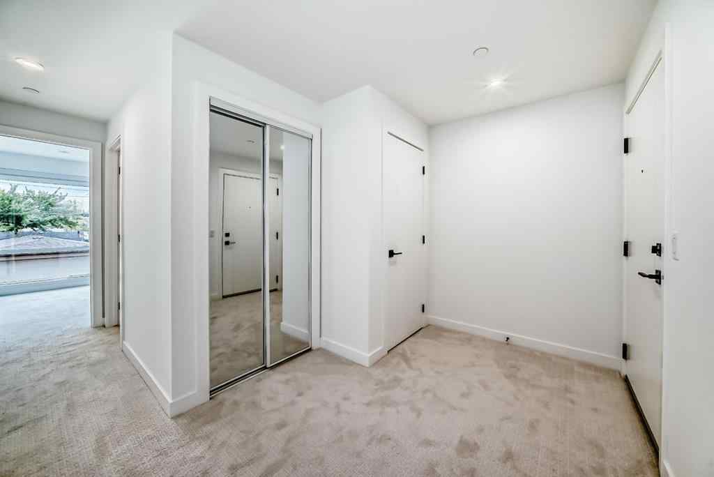 MLS® A2241700 - Unit #201 110 18A Street NW in West Hillhurst Calgary, Residential