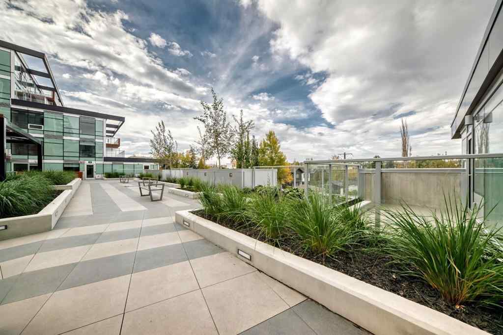 MLS® A2241700 - Unit #201 110 18A Street NW in West Hillhurst Calgary, Residential