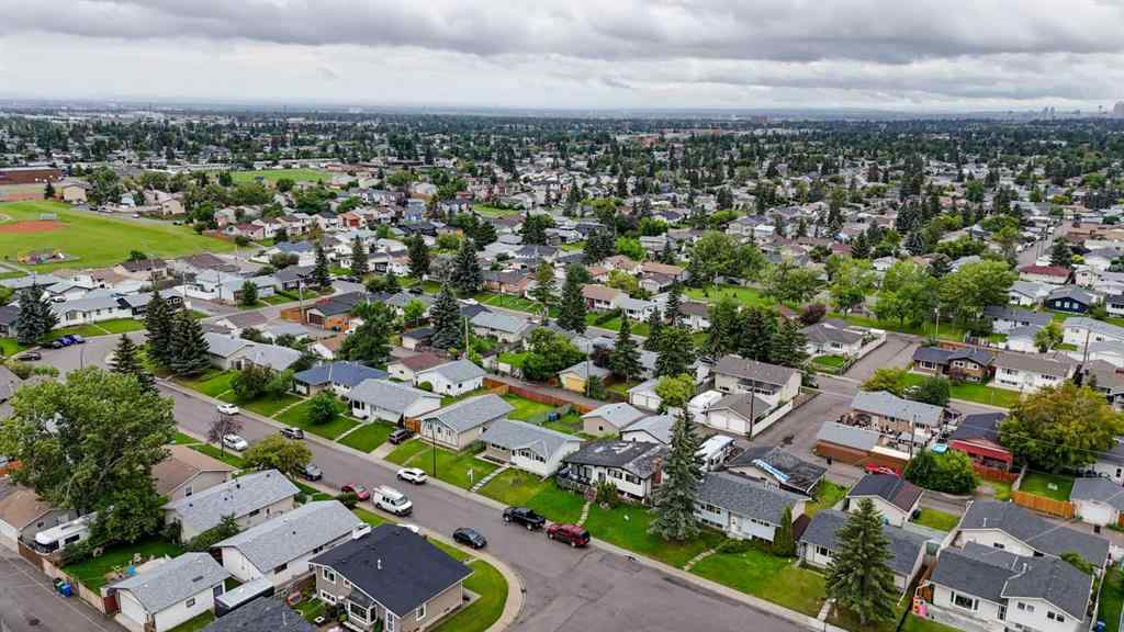 MLS® A2241727 - 156 Pensville Road SE in Penbrooke Meadows Calgary, Residential