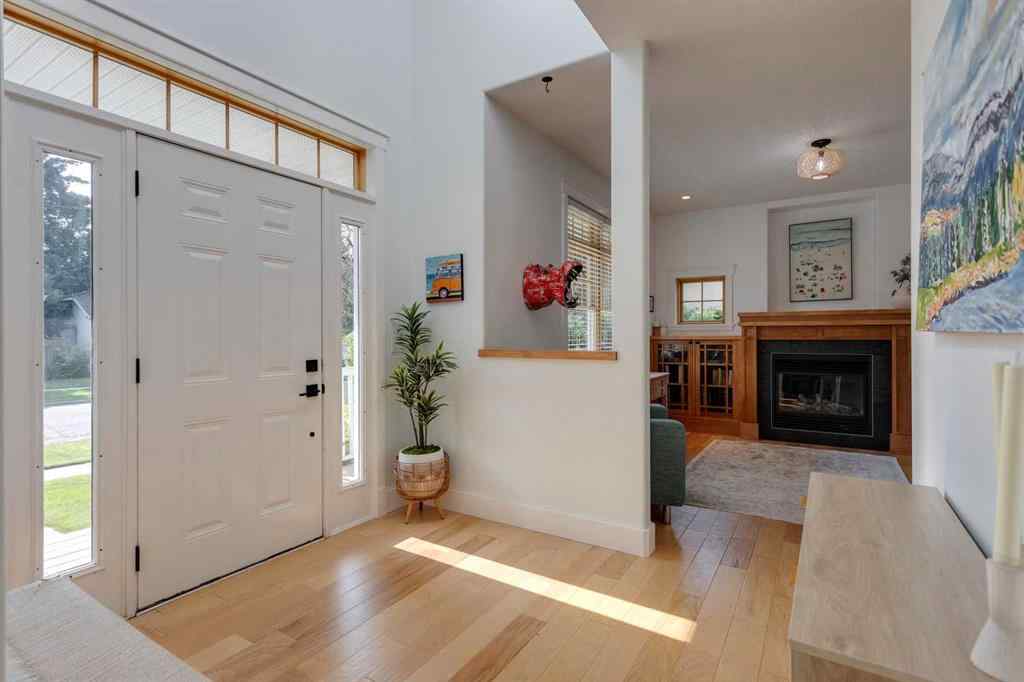 MLS® A2241740 - 1611 6 Street NW in Rosedale Calgary, Residential