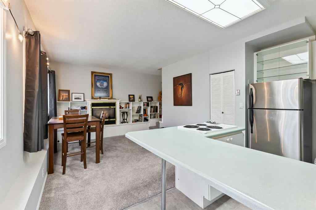 MLS® A2241742 - 2441 25a Street SW in Killarney/Glengarry Calgary, Residential