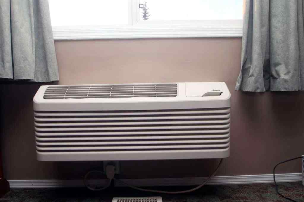 MLS® A2241763 - 5604 4 Avenue  in Edson Edson, Commercial
