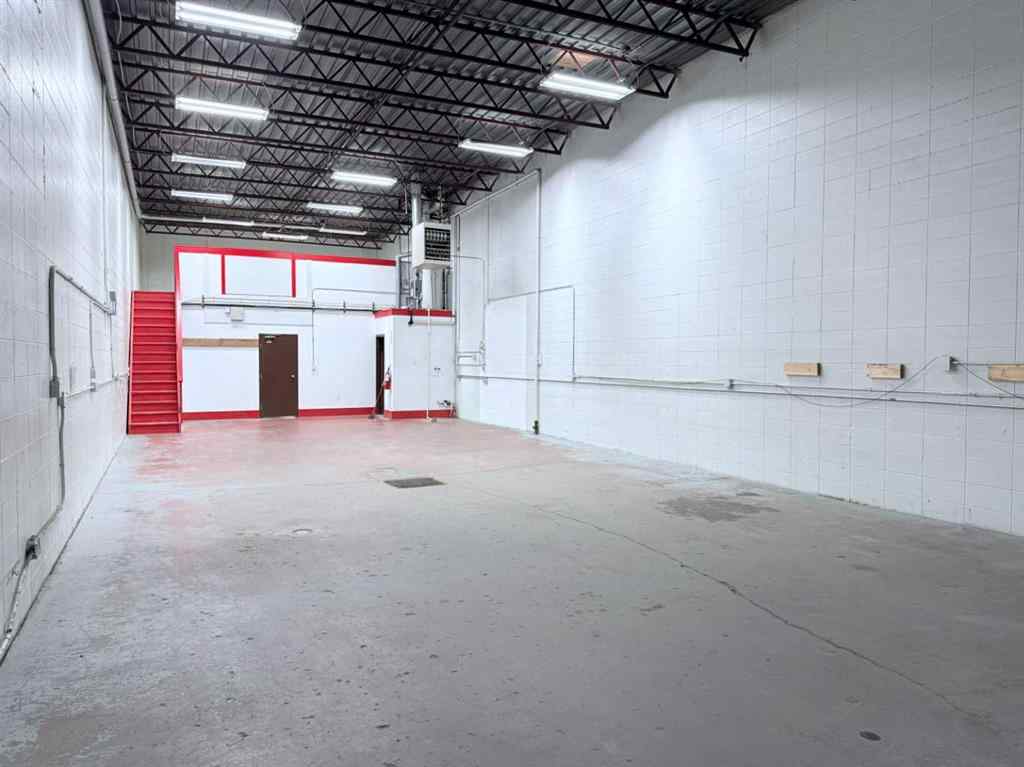 MLS® A2241779 - 9510 110 Street  in Richmond Industrial Park Grande Prairie, Commercial