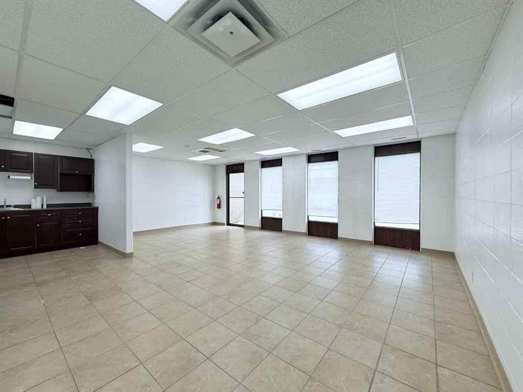 MLS® A2241779 - 9510 110 Street  in Richmond Industrial Park Grande Prairie, Commercial