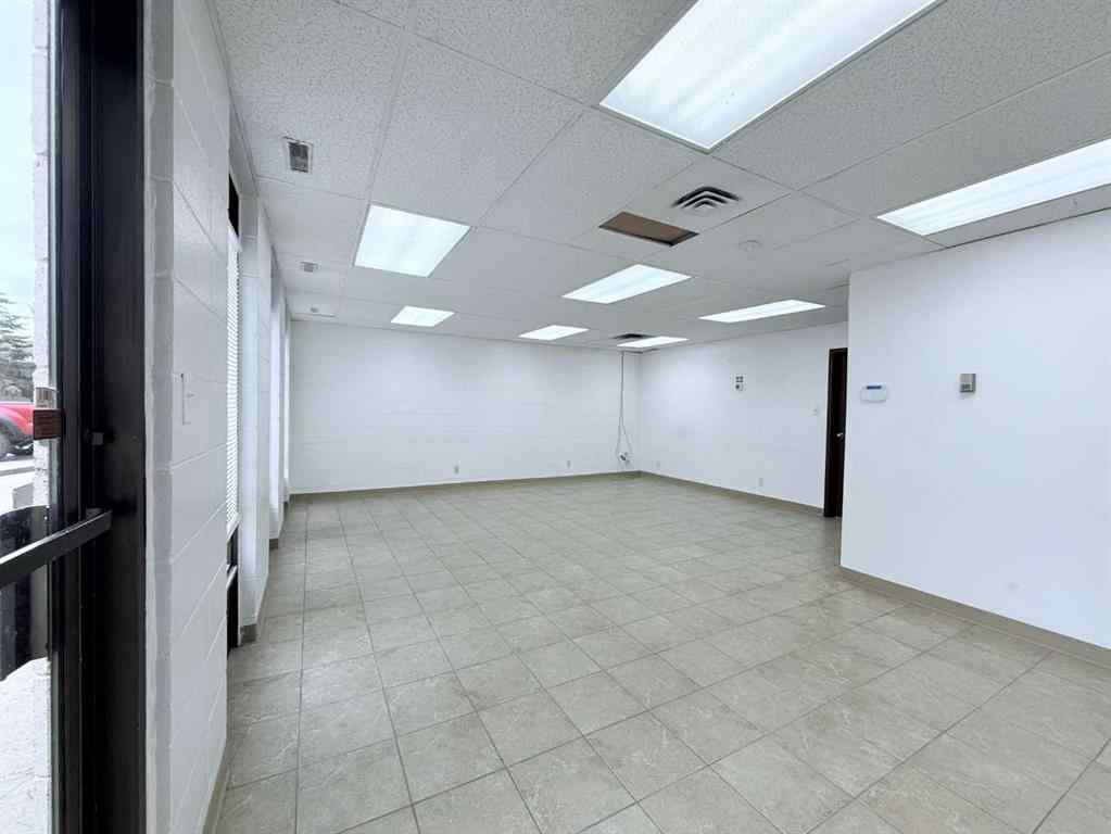 MLS® A2241779 - 9510 110 Street  in Richmond Industrial Park Grande Prairie, Commercial