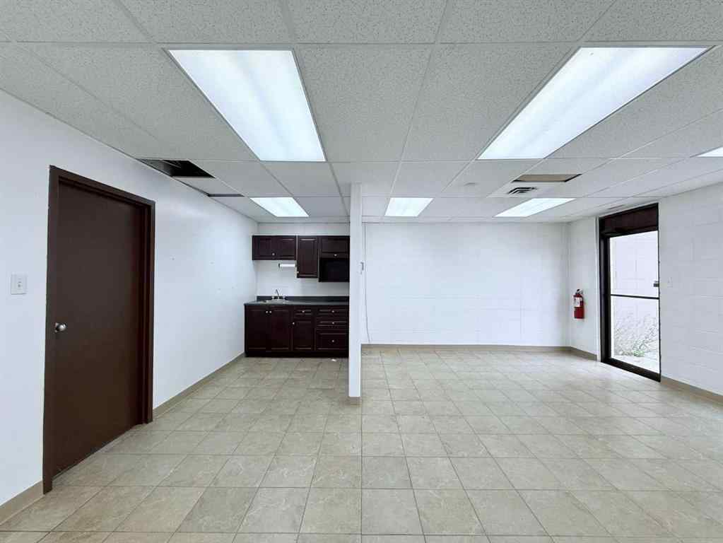 MLS® A2241779 - 9510 110 Street  in Richmond Industrial Park Grande Prairie, Commercial