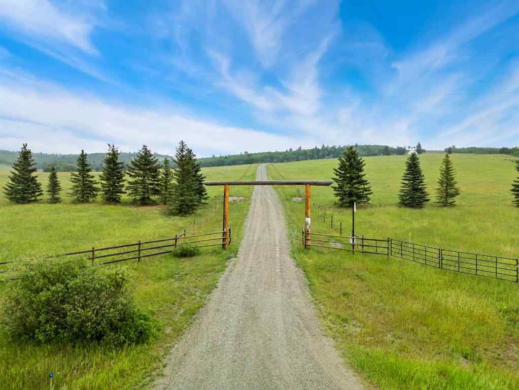 MLS® A2241788 - 272240 Grand Valley Road  in NONE Rural Rocky View County, Residential
