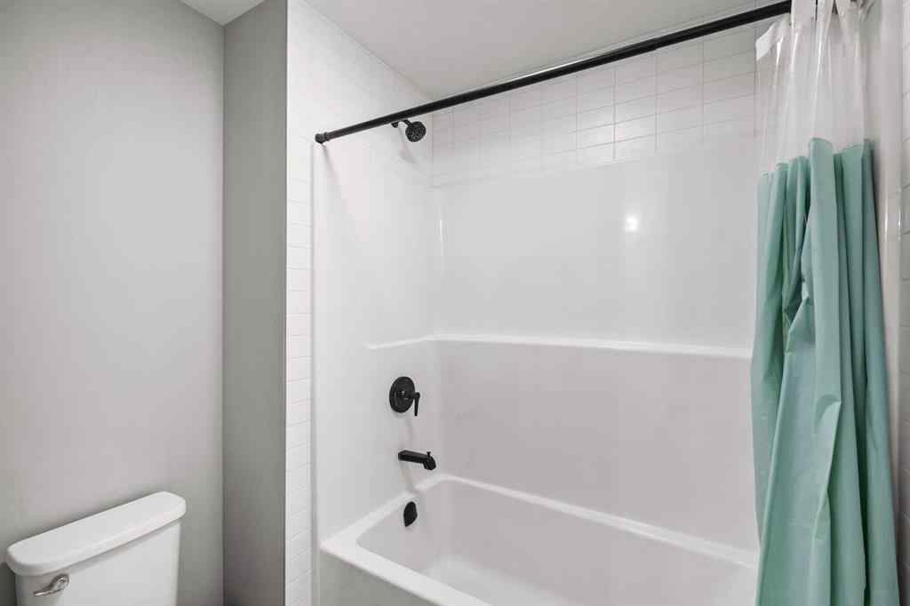 MLS® A2241791 - 111 Sandpiper Park  in Kinniburgh South Chestermere, Residential