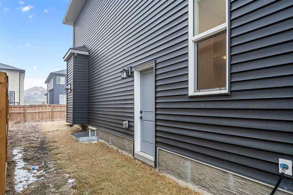 MLS® A2241791 - 111 Sandpiper Park  in Kinniburgh South Chestermere, Residential
