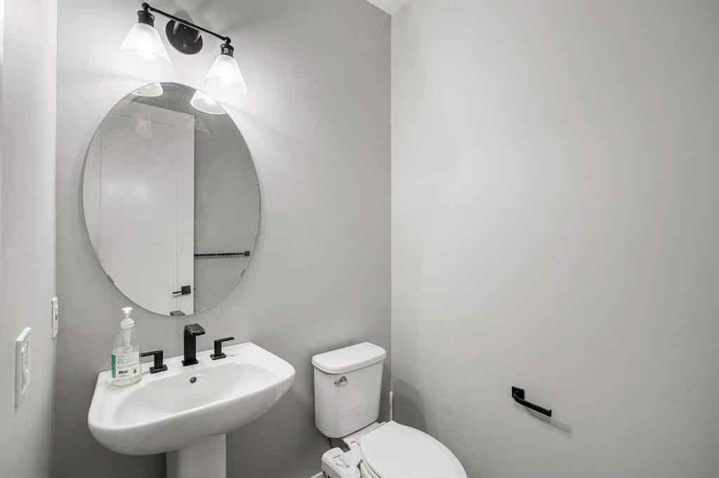MLS® A2241791 - 111 Sandpiper Park  in Kinniburgh South Chestermere, Residential