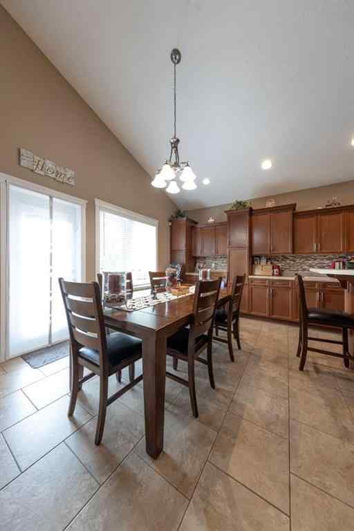 MLS® A2241792 - 5104 55 Street Close  in Blackfoot Blackfoot, Residential