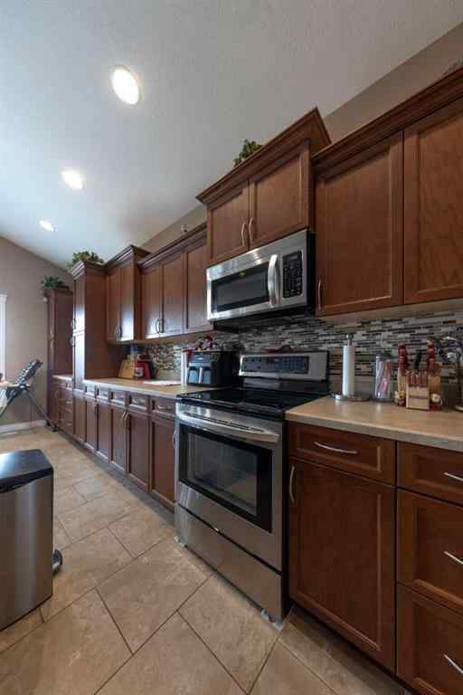 MLS® A2241792 - 5104 55 Street Close  in Blackfoot Blackfoot, Residential