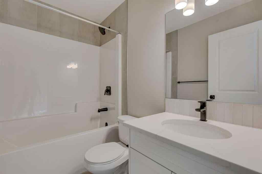 MLS® A2241797 - 3495 Chestermere Boulevard  in East Chestermere Chestermere, Residential