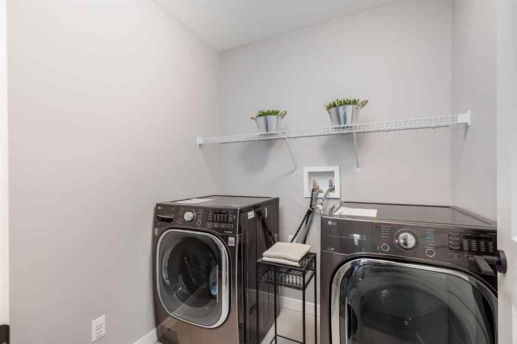 MLS® A2241802 - 247 Hillcrest Heights SW in Hillcrest Airdrie, Residential