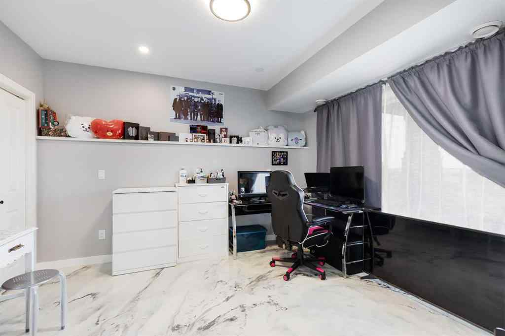 MLS® A2241802 - 247 Hillcrest Heights SW in Hillcrest Airdrie, Residential