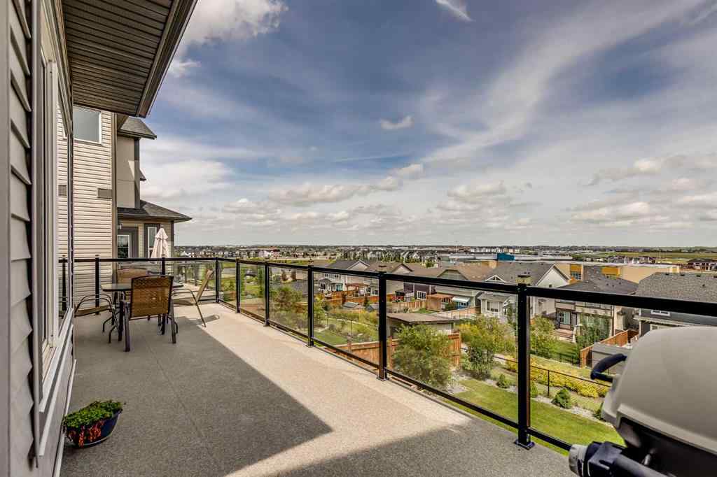 MLS® A2241802 - 247 Hillcrest Heights SW in Hillcrest Airdrie, Residential