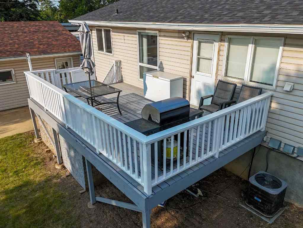 MLS® A2241803 - 10105 102 Street  in NONE La Crete, Residential