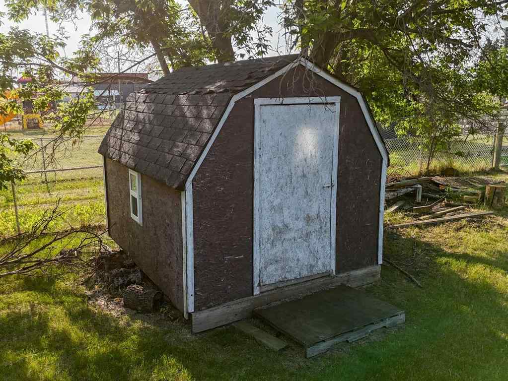 MLS® A2241803 - 10105 102 Street  in NONE La Crete, Residential