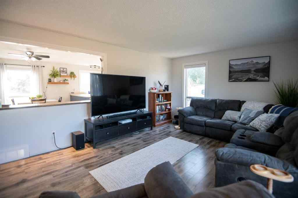 MLS® A2241803 - 10105 102 Street  in NONE La Crete, Residential