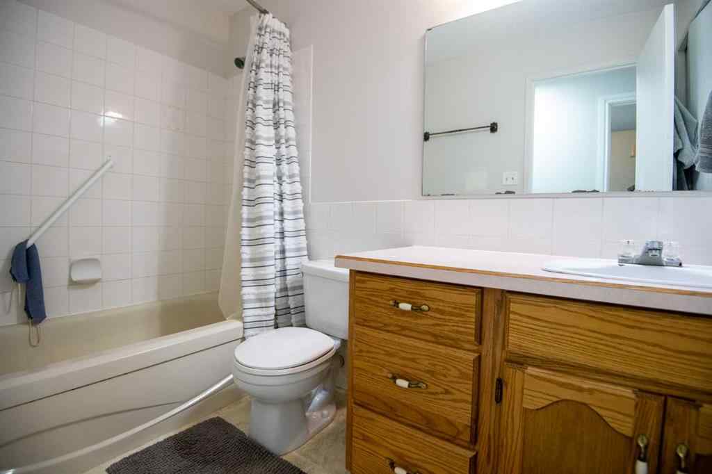 MLS® A2241803 - 10105 102 Street  in NONE La Crete, Residential