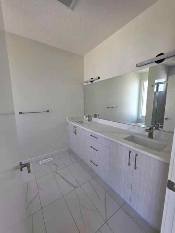 MLS® A2241814 - 2217 42 Street SE in Forest Lawn Calgary, Residential