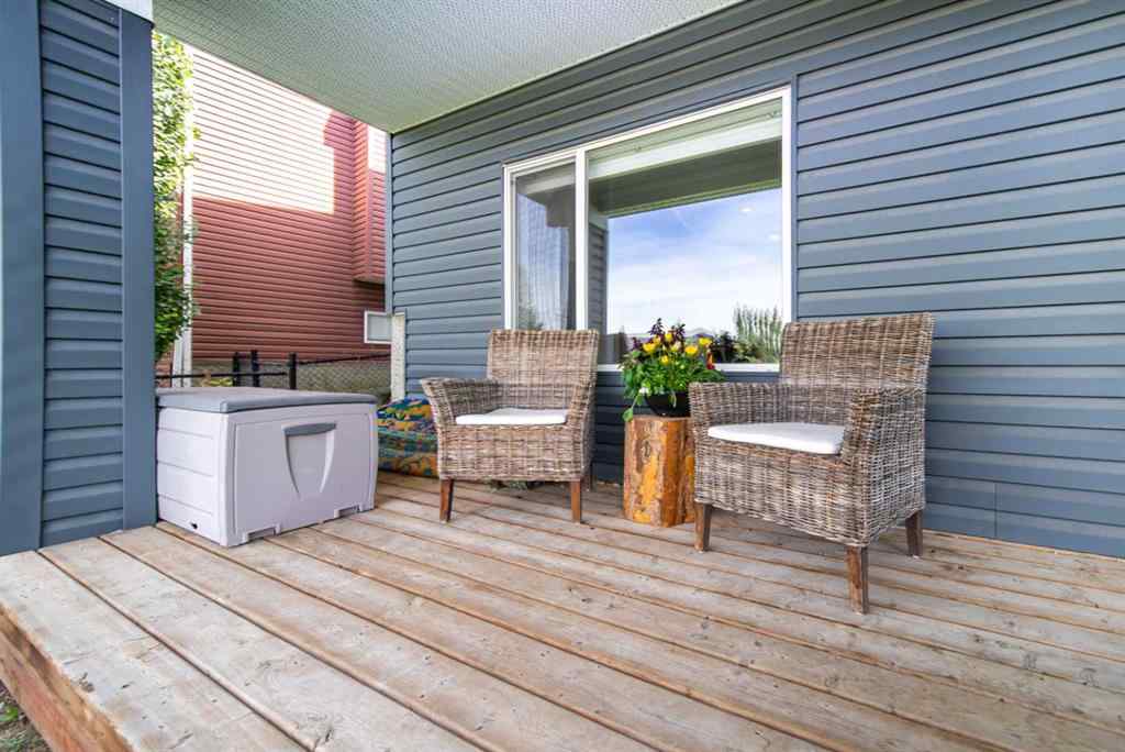 MLS® A2241821 - 27 Sunset Park  in Sunset Ridge Cochrane, Residential