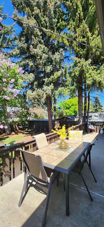 MLS® A2241835 - 5007 Vallance Crescent NW in Varsity Calgary, Residential