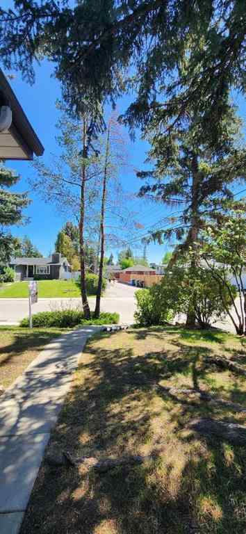MLS® A2241835 - 5007 Vallance Crescent NW in Varsity Calgary, Residential