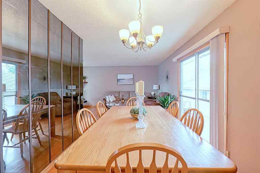 MLS® A2241835 - 5007 Vallance Crescent NW in Varsity Calgary, Residential