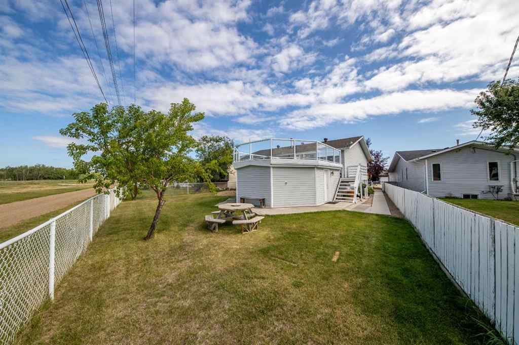 MLS® A2241851 - 4405 56 Street  in NONE Grimshaw, Residential