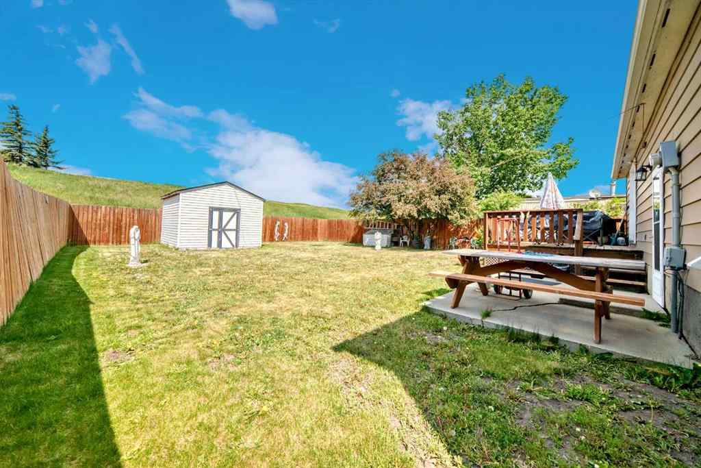 MLS® A2241859 - 172 Big Hill Circle SE in Big Springs Airdrie, Residential