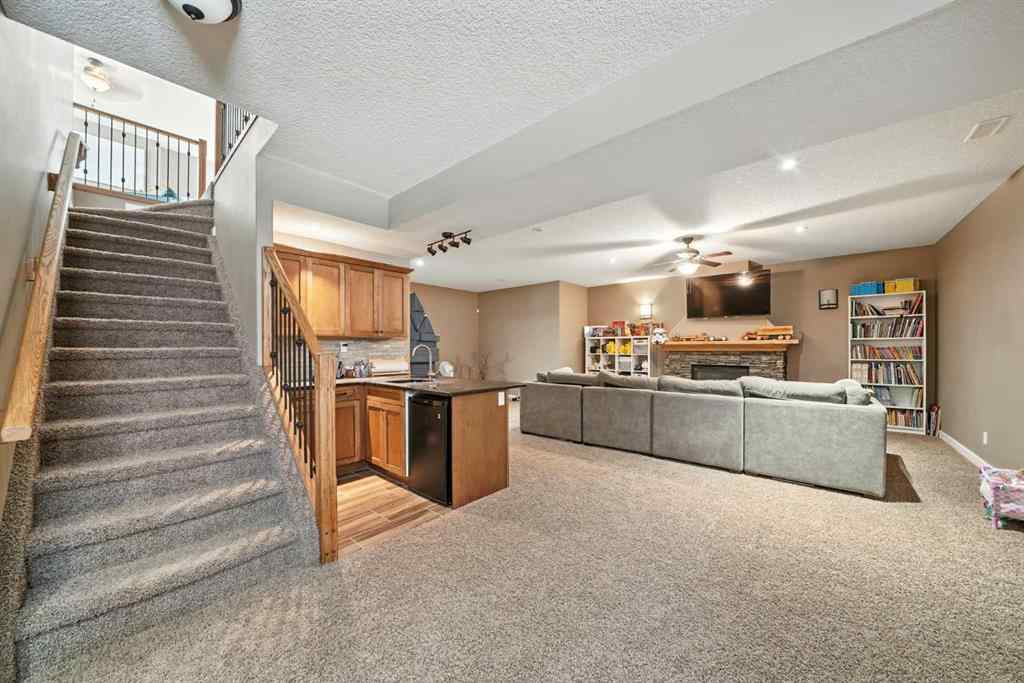 MLS® A2241880 - 6511 57 Street  in NONE Olds, Residential