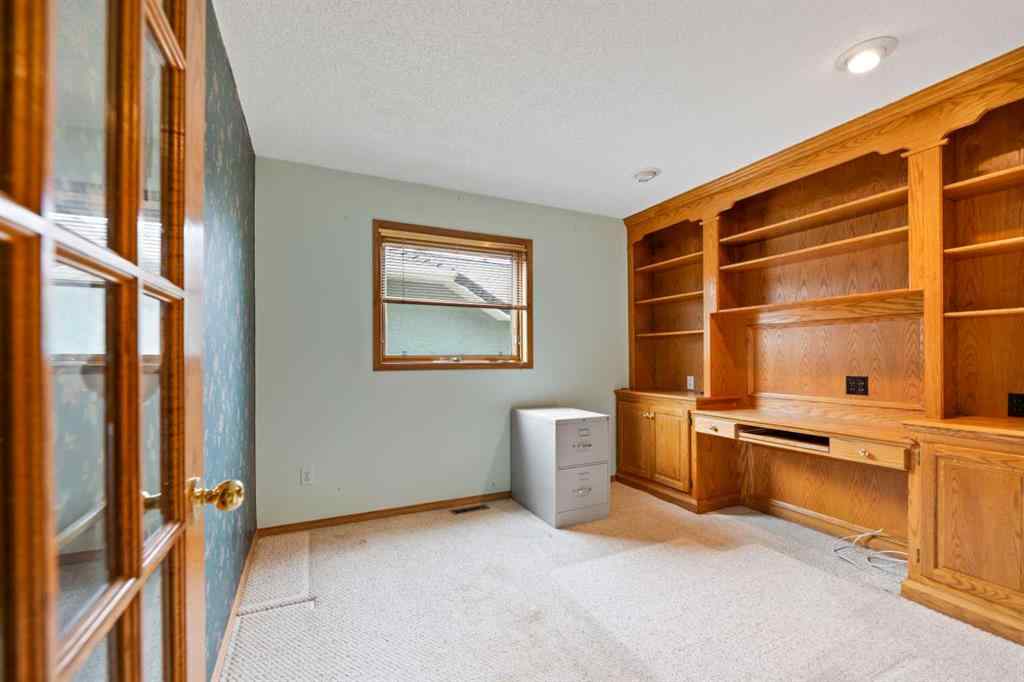 MLS® A2241886 - 185 Lakeside Greens Drive  in Lakeside Greens Chestermere, Residential