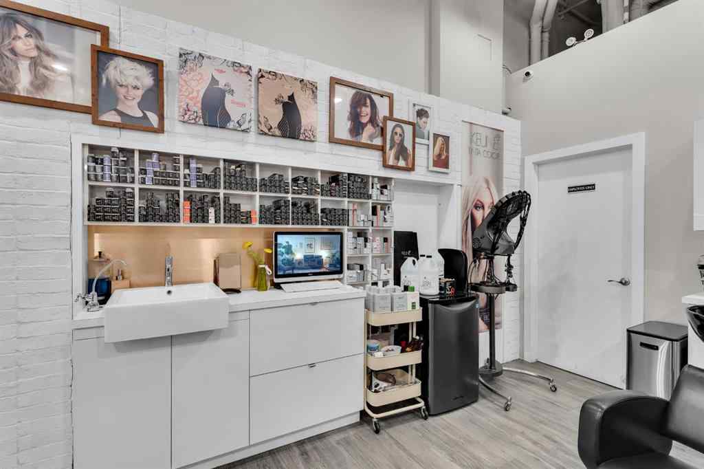 MLS® A2241887 - 9737 Macleod Trail SW in Haysboro Calgary, Commercial
