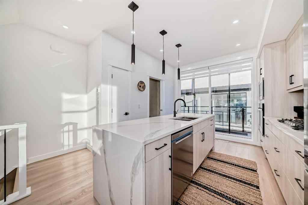 MLS® A2241898 - Unit #5 3404 8 Avenue SW in Spruce Cliff Calgary, Residential