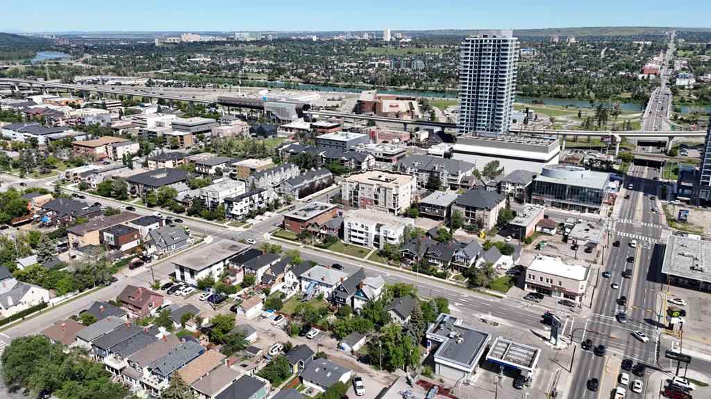 MLS® A2241899 - 1517 12 Avenue SW in Sunalta Calgary, Residential