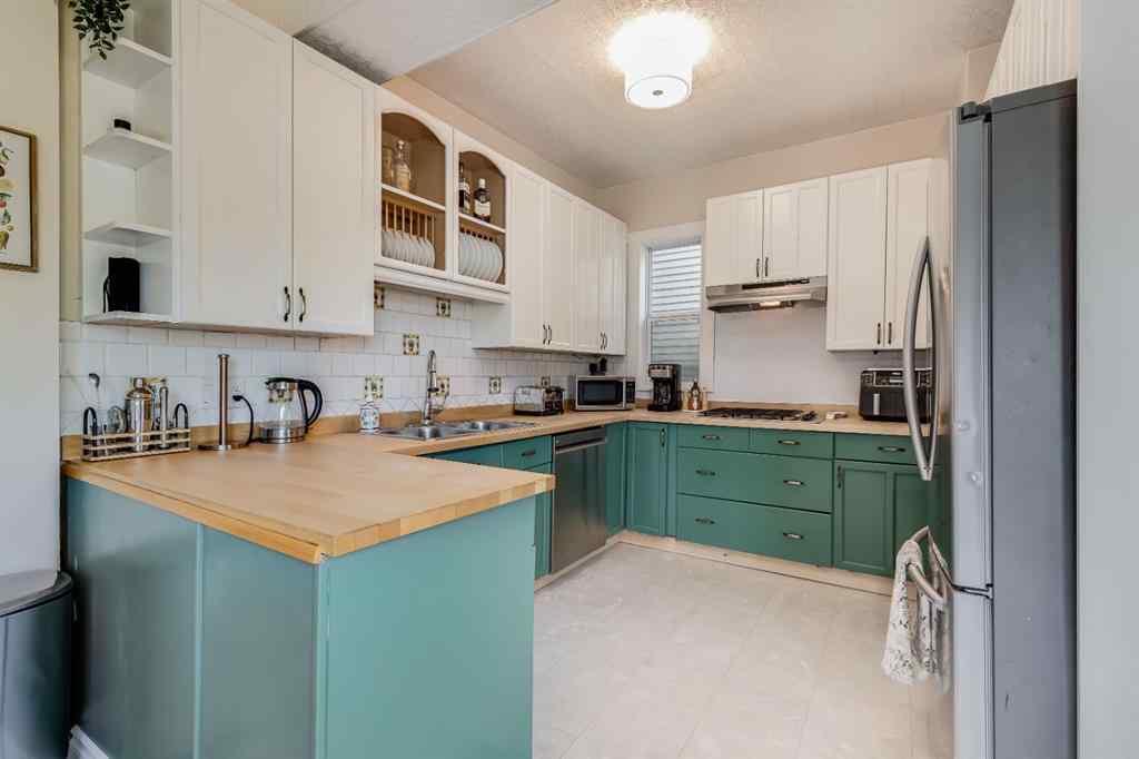 MLS® A2241899 - 1517 12 Avenue SW in Sunalta Calgary, Residential