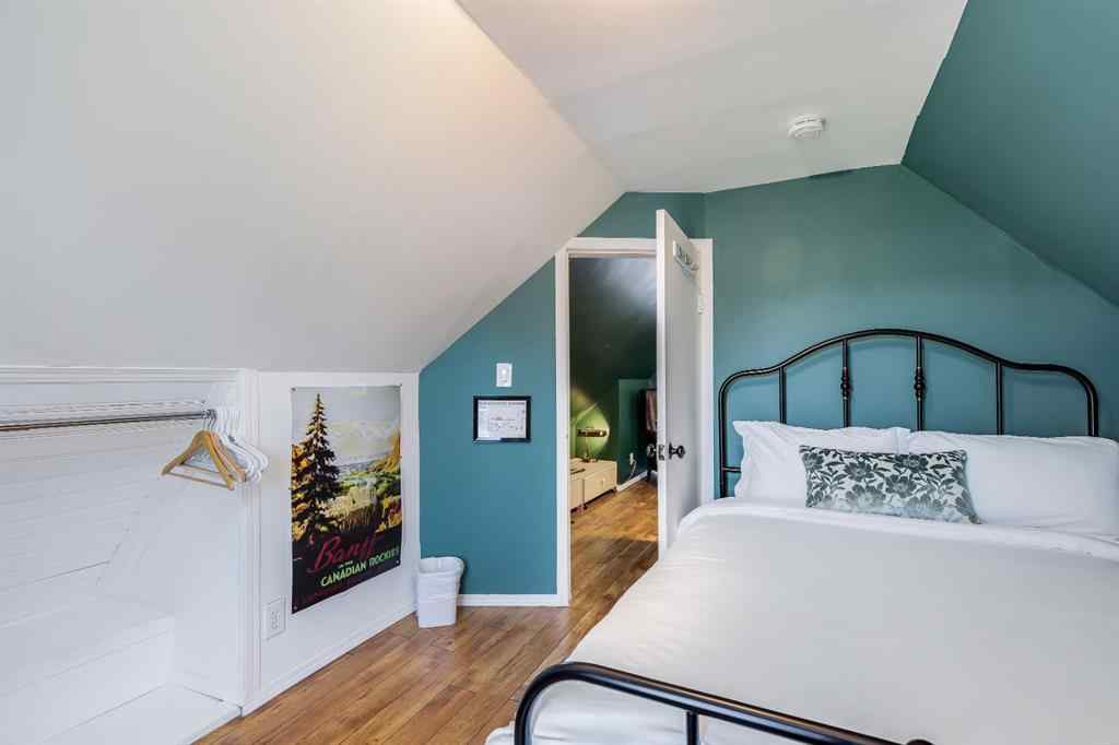 MLS® A2241899 - 1517 12 Avenue SW in Sunalta Calgary, Residential