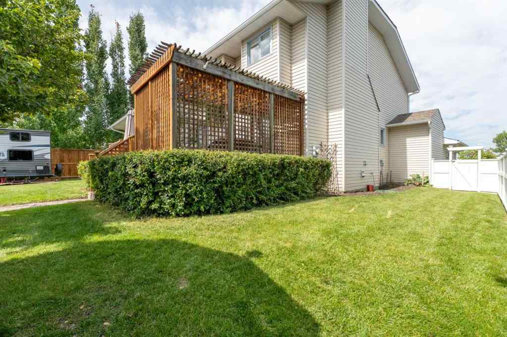 MLS® A2241903 - 43 Westridge Drive  in Westridge Okotoks, Residential