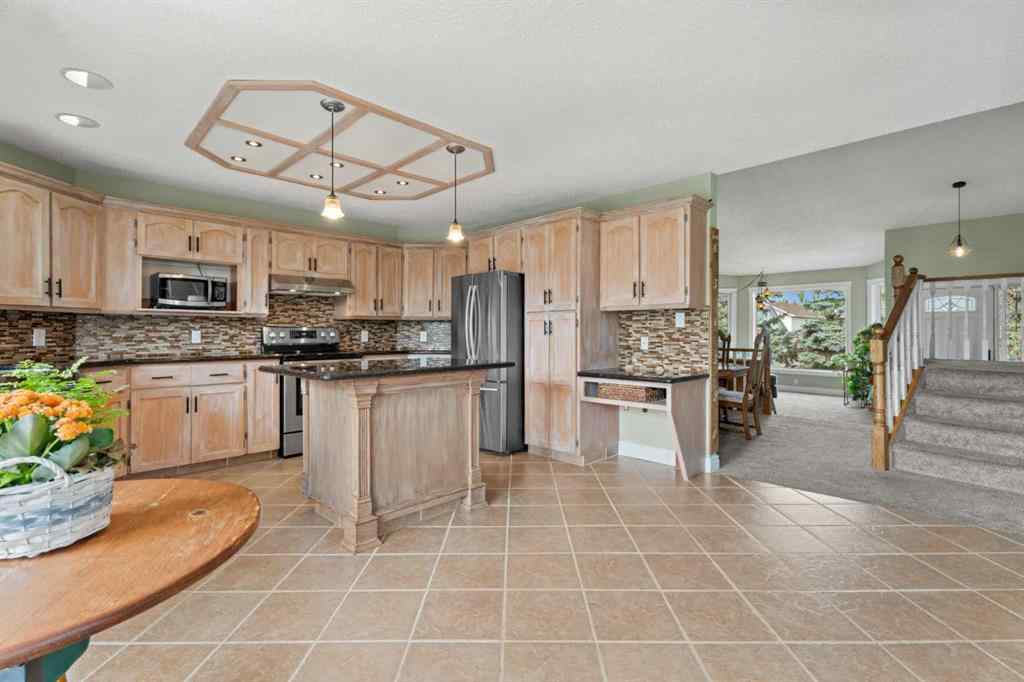 MLS® A2241903 - 43 Westridge Drive  in Westridge Okotoks, Residential